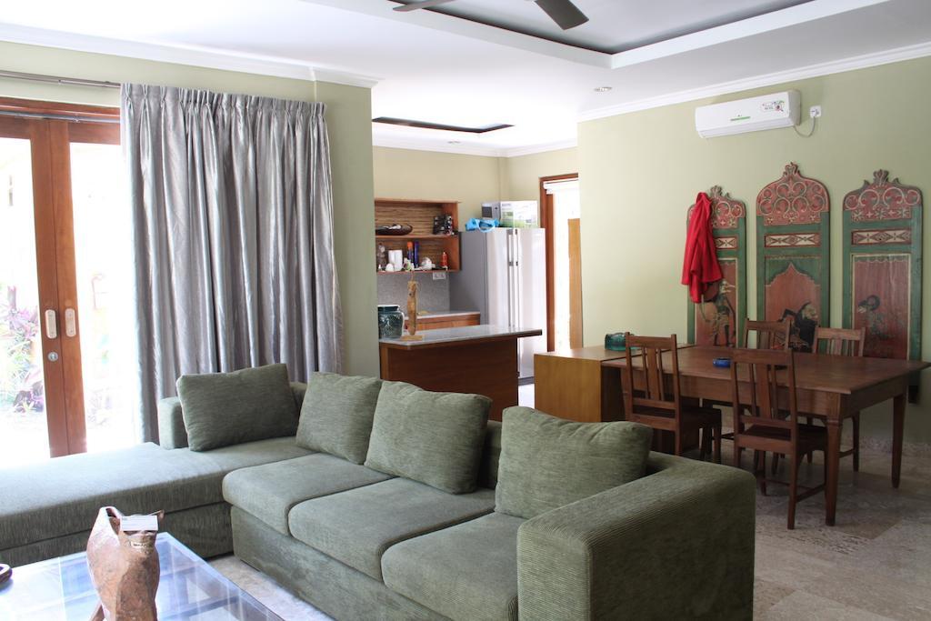Bayshore Residence Candi Dasa  Phòng bức ảnh